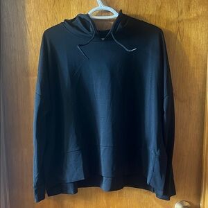 Mondetta Woman’s Black Pullover Lightweight Hoodie Medium